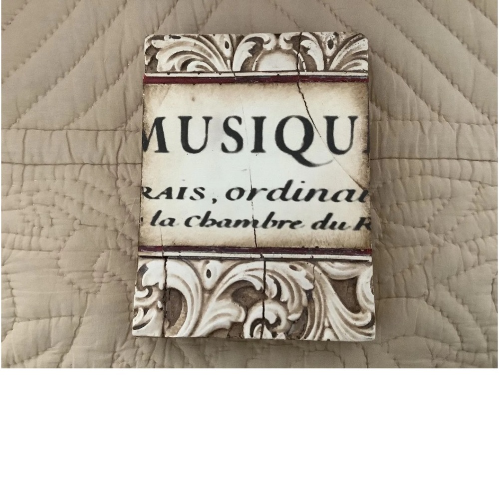 Sid Dickens MUSIQUE Memory
Block T140 Retired Wall Tile. Excellent Condition.